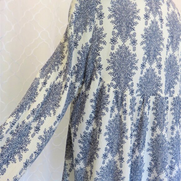 Blue and White Blouse Top Shirt with Wedgwood Style Pattern...625 - Picture 5 of 11